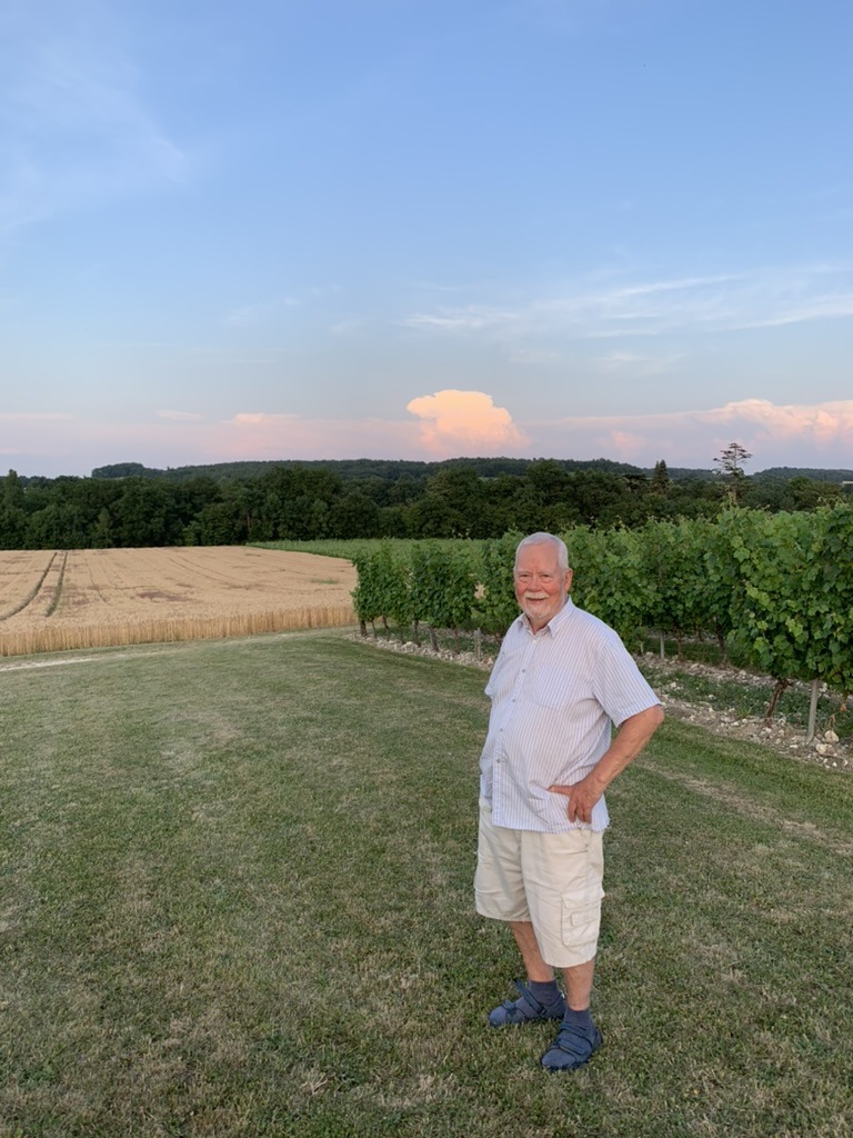 Frank Wiklund in his studio